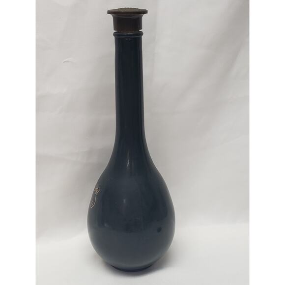 Vintage Chinese Porcelain Wine Bottle Decanter - Kitchen / Home Decor - Picture 3 of 8